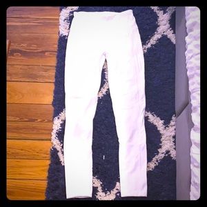 Lululemon, All the right places, 6, white